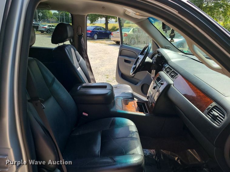 image for item MJ9354 2010 Chevrolet Tahoe  SUV