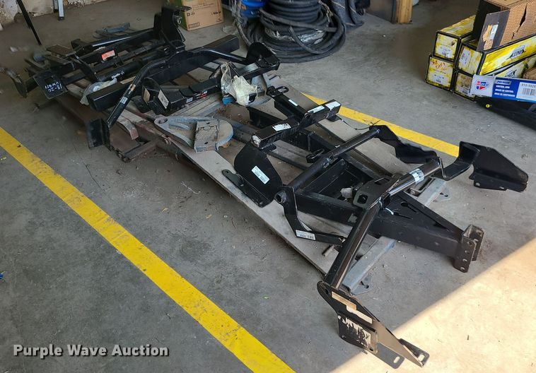 image for item MJ9362 (10) receiver hitches