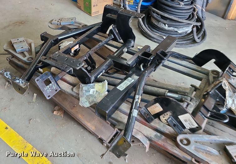 image for item MJ9362 (10) receiver hitches