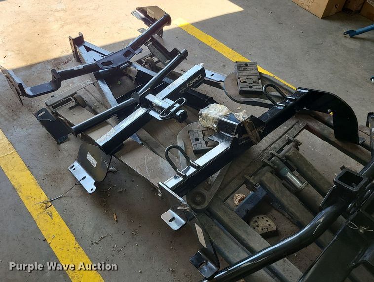 image for item MJ9362 (10) receiver hitches