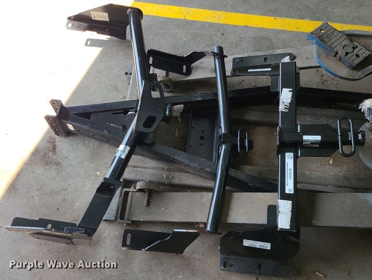 image for item MJ9362 (10) receiver hitches