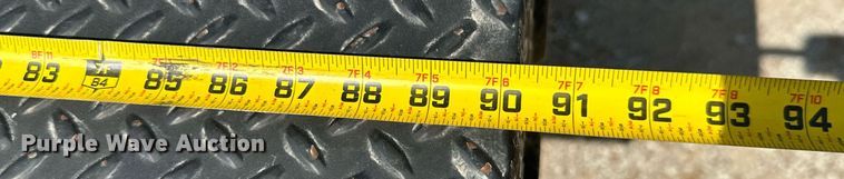 image for item ML9275 2000 Ford F250 Super Duty  Crew Cab bale bed pickup truck