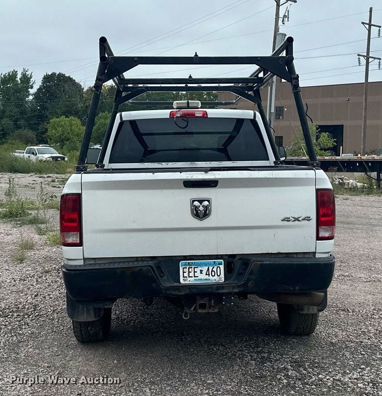 image for item MQ9395 2013 Dodge Ram 2500  Crew Cab pickup truck