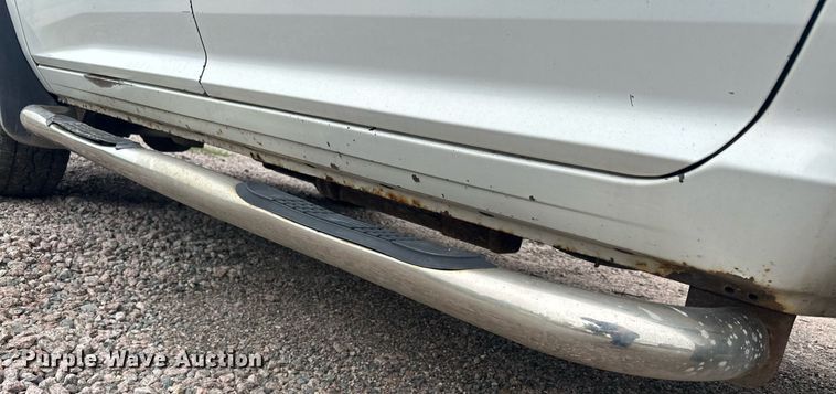 image for item MQ9395 2013 Dodge Ram 2500  Crew Cab pickup truck