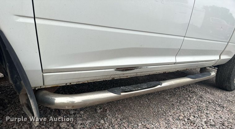 image for item MQ9395 2013 Dodge Ram 2500  Crew Cab pickup truck