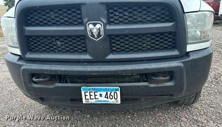 image for item MQ9395 2013 Dodge Ram 2500  Crew Cab pickup truck