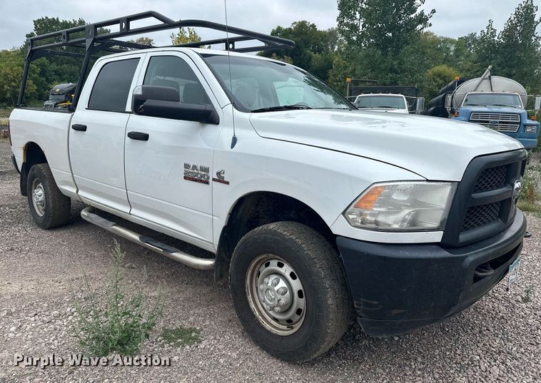 image for item MQ9395 2013 Dodge Ram 2500  Crew Cab pickup truck