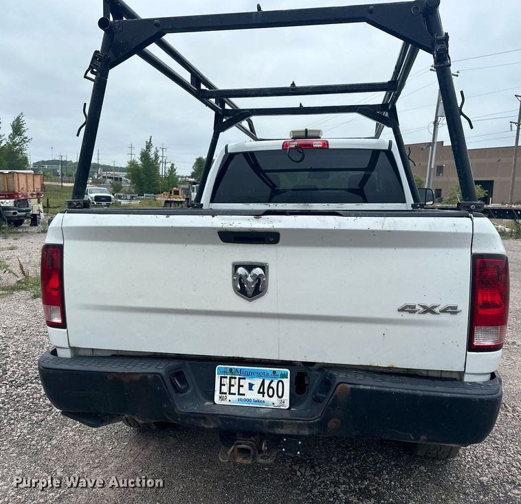 image for item MQ9395 2013 Dodge Ram 2500  Crew Cab pickup truck