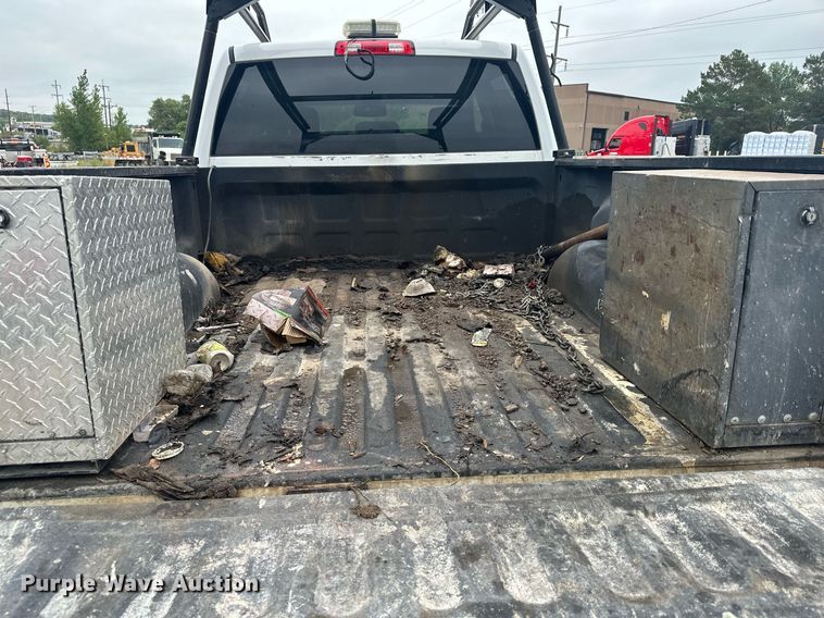 image for item MQ9395 2013 Dodge Ram 2500  Crew Cab pickup truck