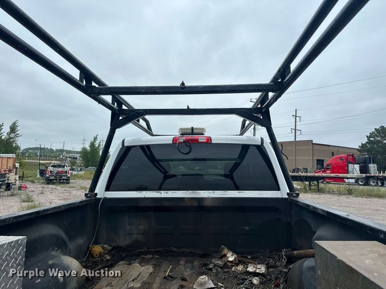 image for item MQ9395 2013 Dodge Ram 2500  Crew Cab pickup truck