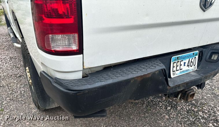 image for item MQ9395 2013 Dodge Ram 2500  Crew Cab pickup truck