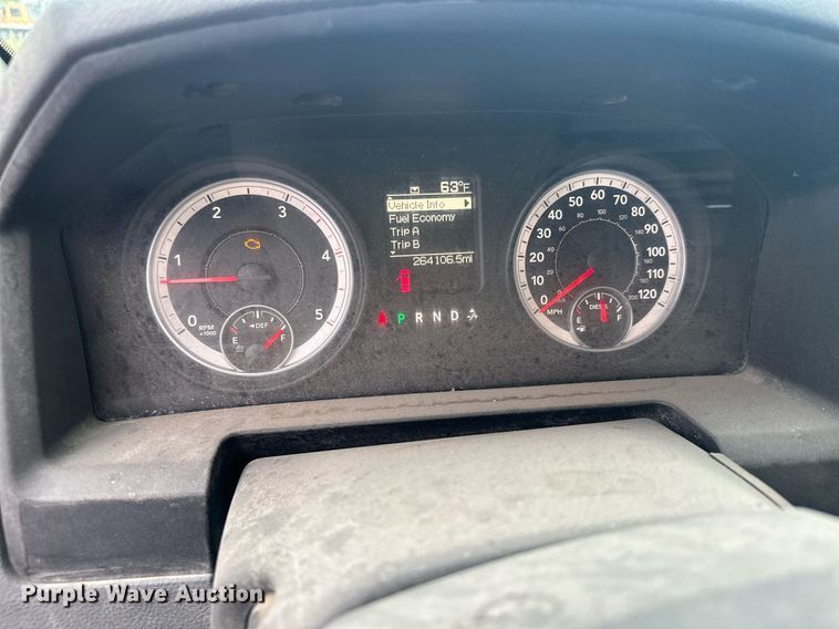 image for item MQ9395 2013 Dodge Ram 2500  Crew Cab pickup truck