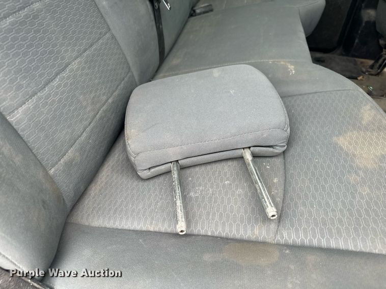 image for item MQ9395 2013 Dodge Ram 2500  Crew Cab pickup truck