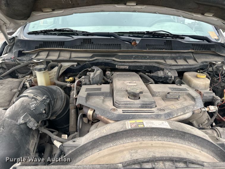 image for item MQ9395 2013 Dodge Ram 2500  Crew Cab pickup truck