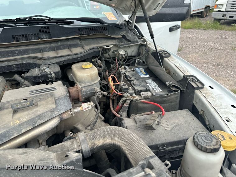 image for item MQ9395 2013 Dodge Ram 2500  Crew Cab pickup truck