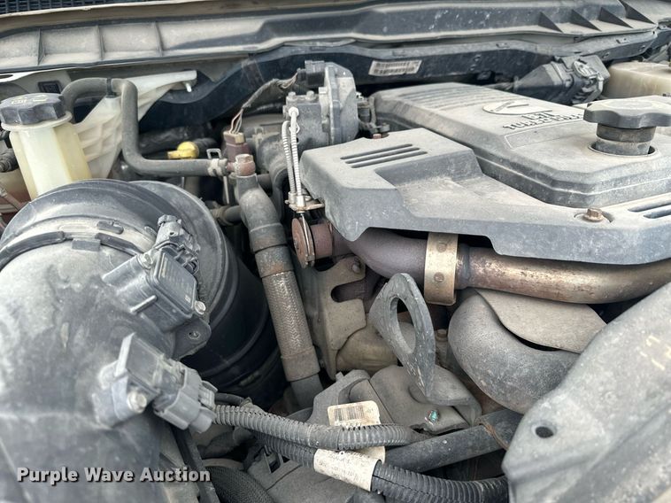 image for item MQ9395 2013 Dodge Ram 2500  Crew Cab pickup truck