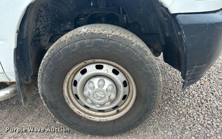 image for item MQ9395 2013 Dodge Ram 2500  Crew Cab pickup truck