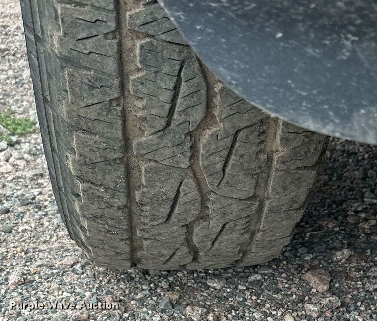 image for item MQ9395 2013 Dodge Ram 2500  Crew Cab pickup truck