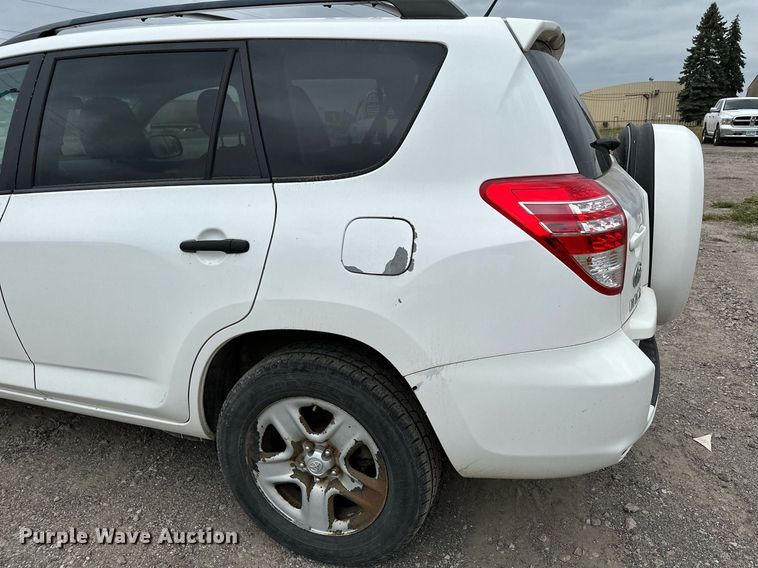 image for item MQ9401 2012 Toyota RAV4  SUV