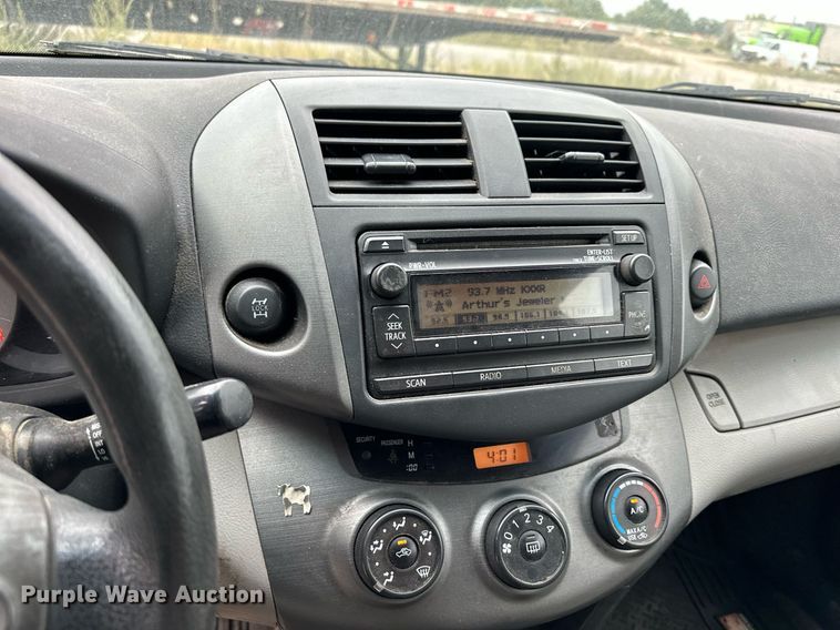 image for item MQ9401 2012 Toyota RAV4  SUV