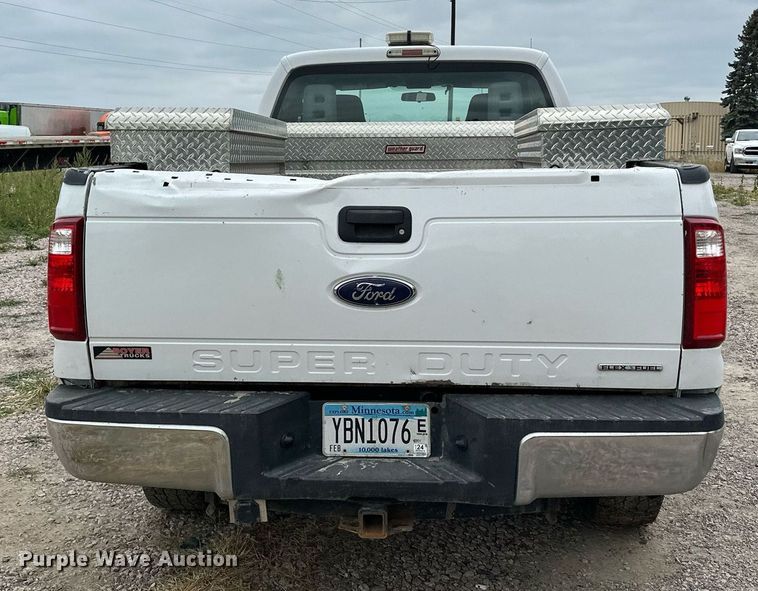 image for item MQ9408 2015  Ford F250 Super Duty  Ext. Cab pickup truck