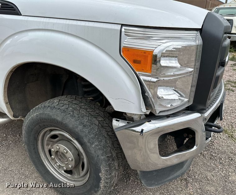 image for item MQ9408 2015  Ford F250 Super Duty  Ext. Cab pickup truck