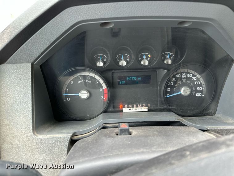 image for item MQ9408 2015  Ford F250 Super Duty  Ext. Cab pickup truck