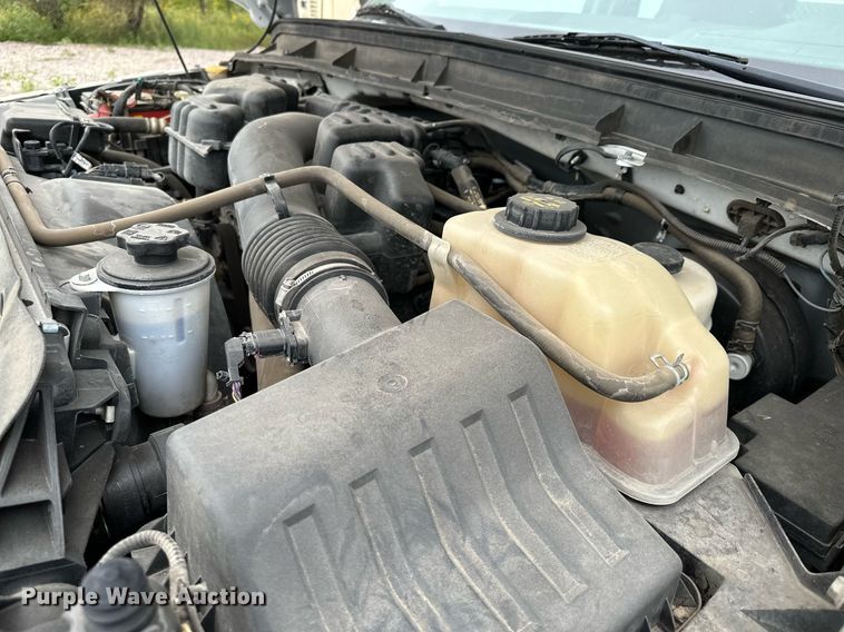 image for item MQ9408 2015  Ford F250 Super Duty  Ext. Cab pickup truck