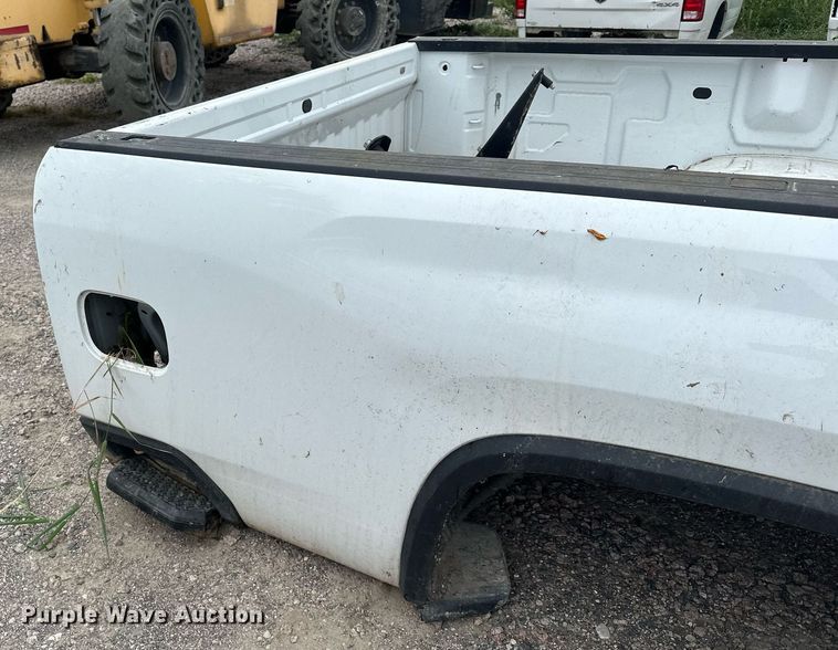 image for item MQ9415 Chevrolet pickup truck bed