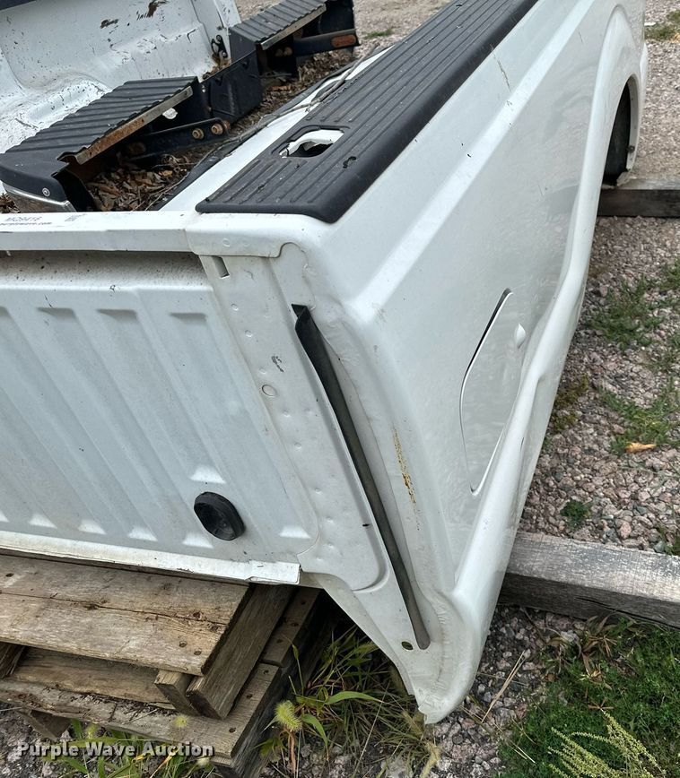 image for item MQ9416 Ford pickup truck bed