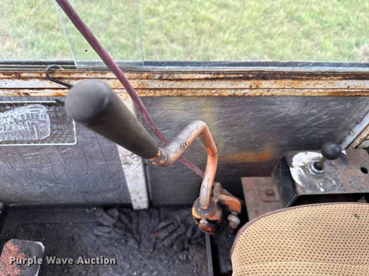 image for item MQ9430 1994 Al-jon 400logger  refuse compactor