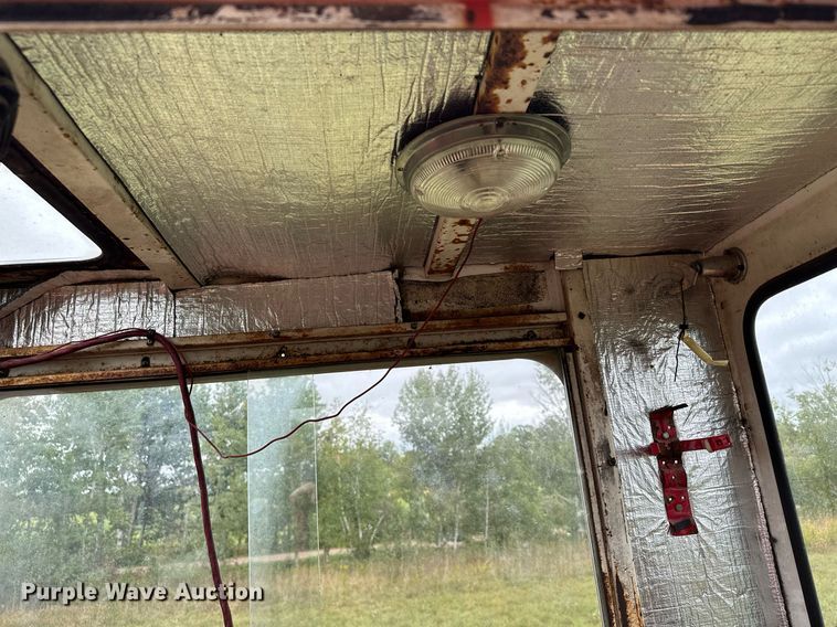 image for item MQ9430 1994 Al-jon 400logger  refuse compactor