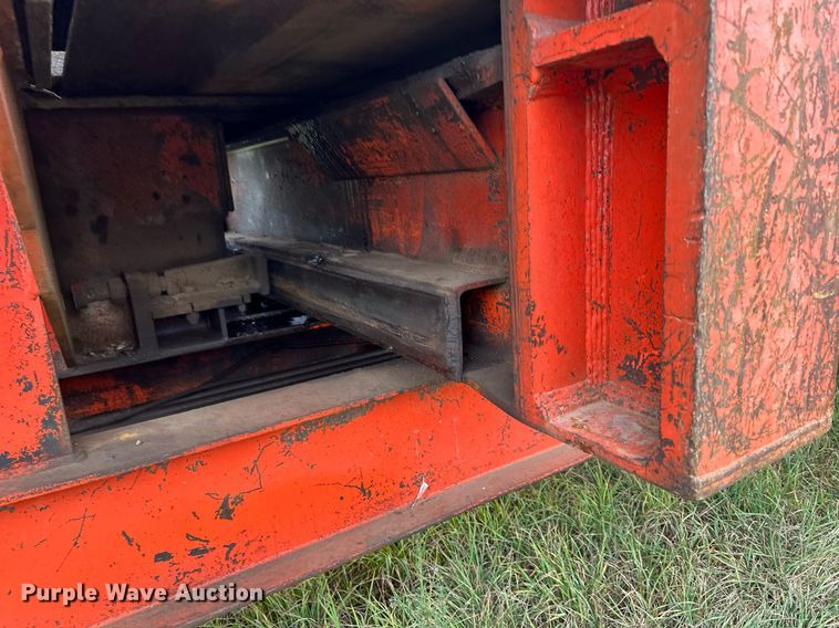 image for item MQ9430 1994 Al-jon 400logger  refuse compactor