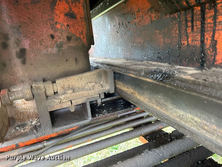 image for item MQ9430 1994 Al-jon 400logger  refuse compactor