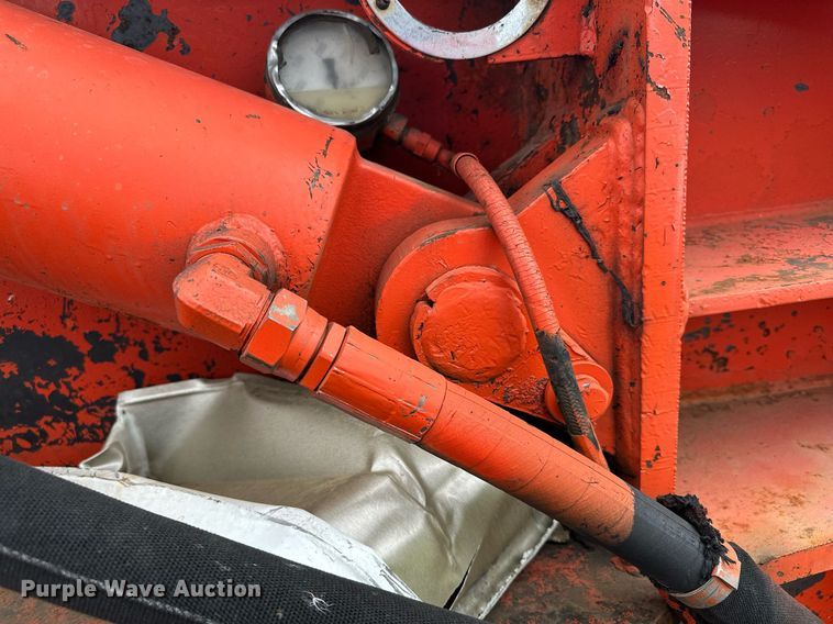 image for item MQ9430 1994 Al-jon 400logger  refuse compactor