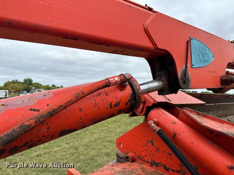 image for item MQ9430 1994 Al-jon 400logger  refuse compactor