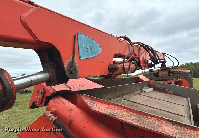 image for item MQ9430 1994 Al-jon 400logger  refuse compactor