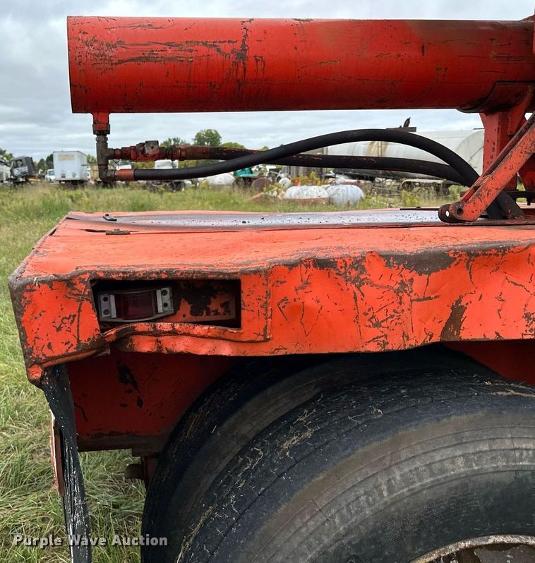 image for item MQ9430 1994 Al-jon 400logger  refuse compactor