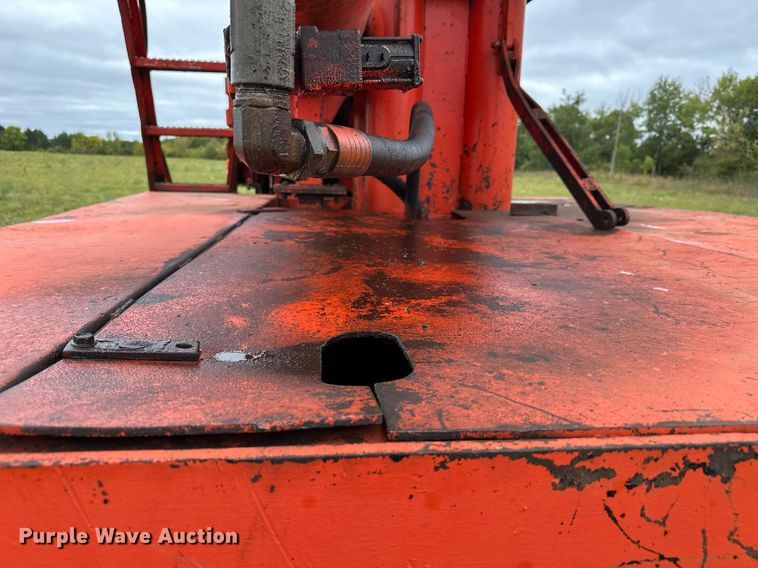 image for item MQ9430 1994 Al-jon 400logger  refuse compactor