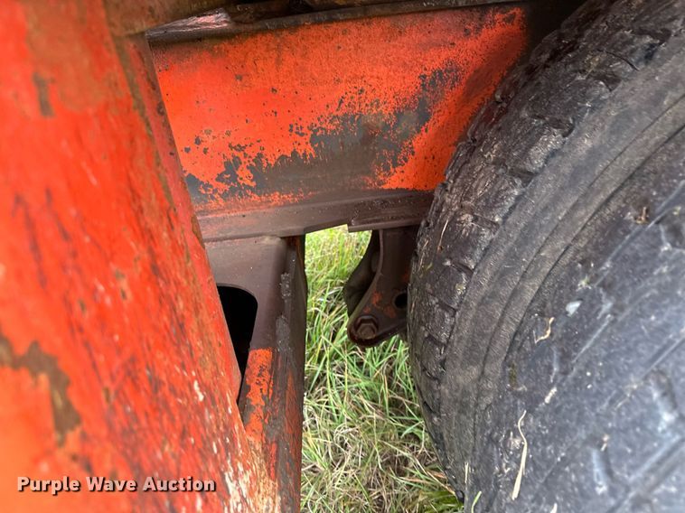 image for item MQ9430 1994 Al-jon 400logger  refuse compactor