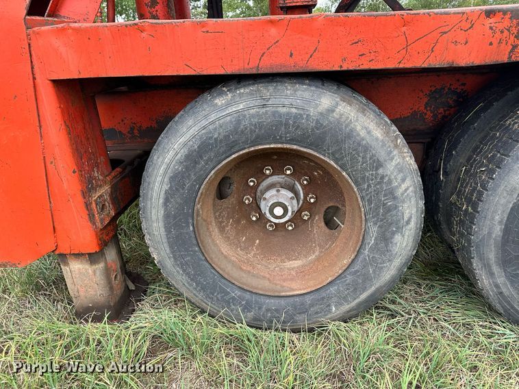 image for item MQ9430 1994 Al-jon 400logger  refuse compactor