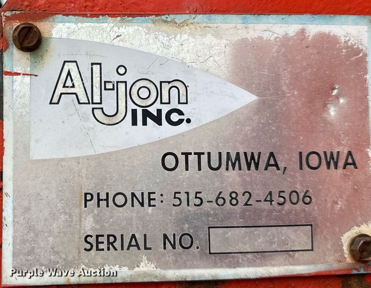 image for item MQ9430 1994 Al-jon 400logger  refuse compactor