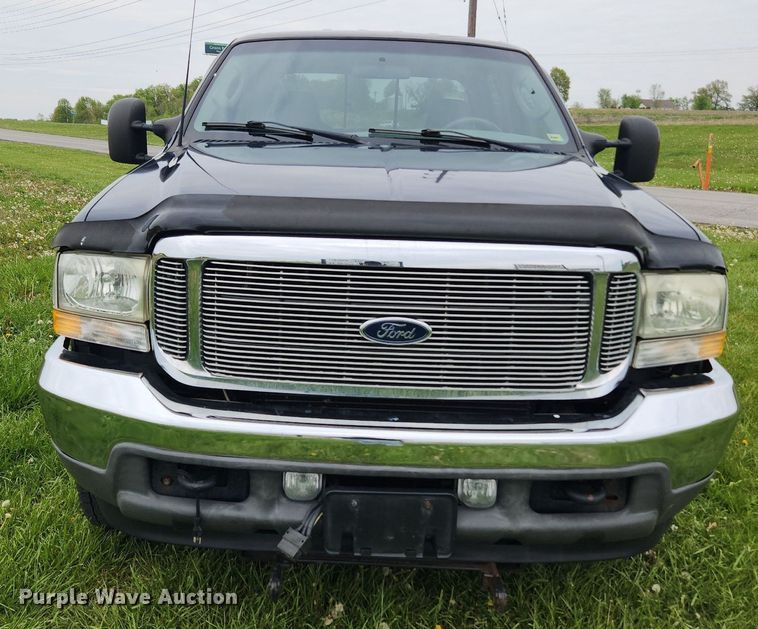 image for item MW9743 2003 Ford F250 Super Duty  Crew Cab pickup truck