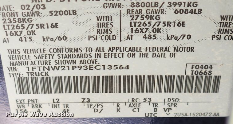 image for item MW9743 2003 Ford F250 Super Duty  Crew Cab pickup truck