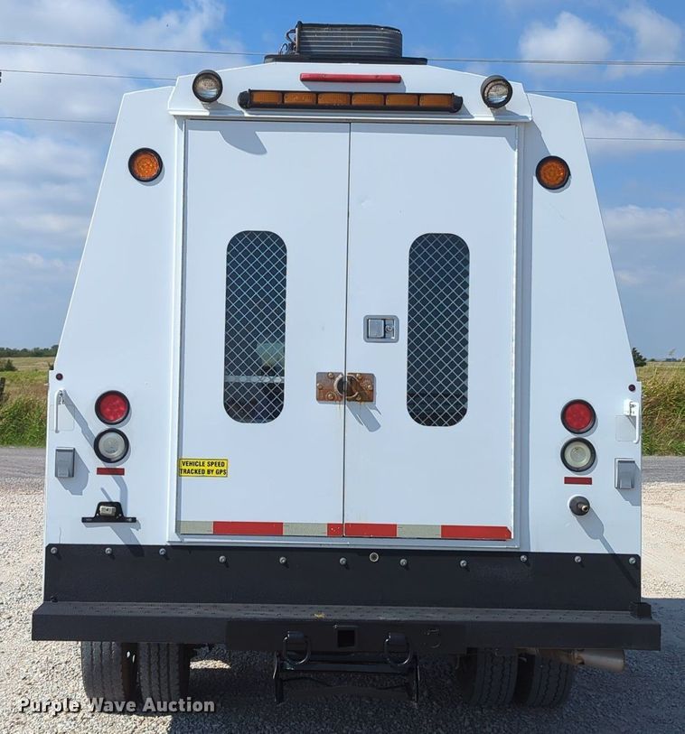 image for item MX9376 2011 Ford F550 Super Duty  SuperCab utility / service truck