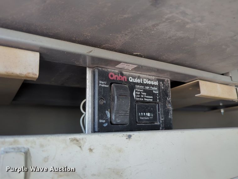 image for item MX9376 2011 Ford F550 Super Duty  SuperCab utility / service truck