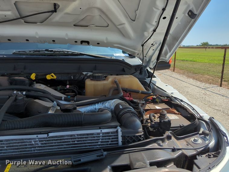 image for item MX9376 2011 Ford F550 Super Duty  SuperCab utility / service truck