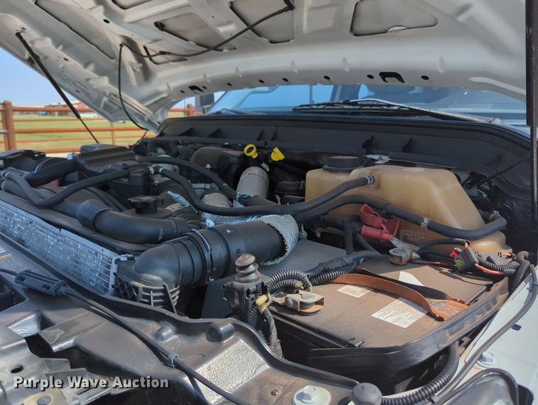 image for item MX9376 2011 Ford F550 Super Duty  SuperCab utility / service truck