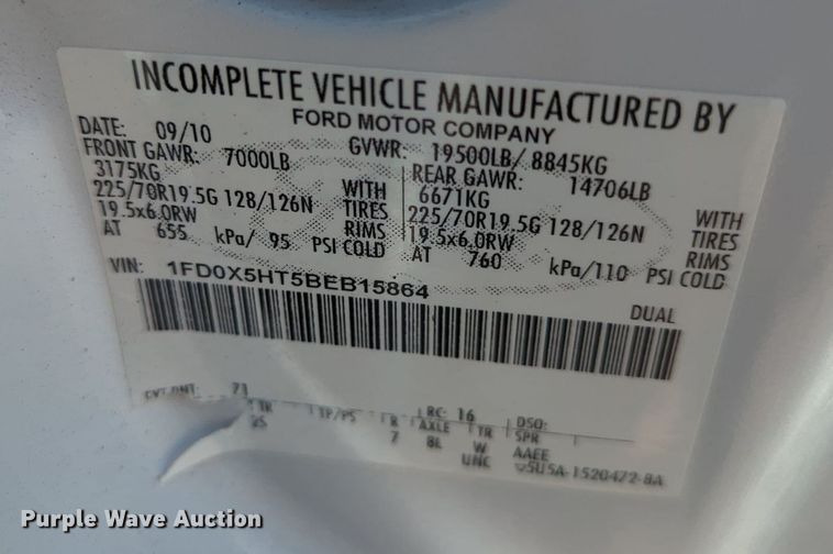 image for item MX9376 2011 Ford F550 Super Duty  SuperCab utility / service truck