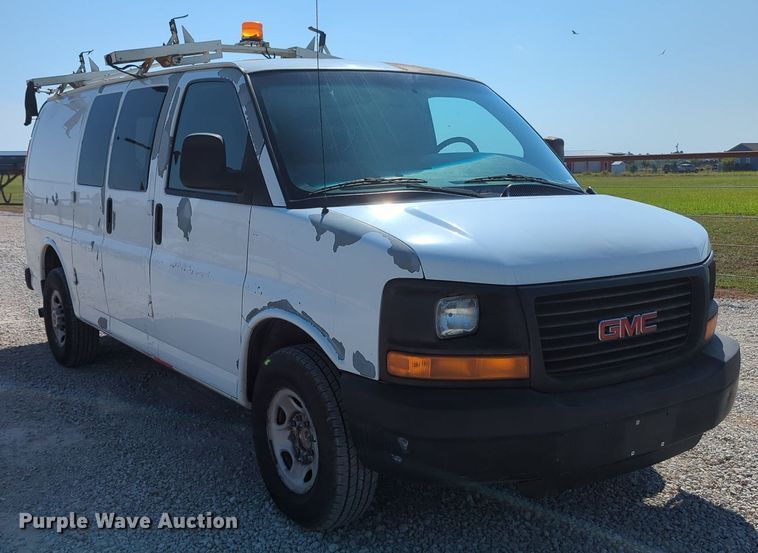 image for item MX9377 2007 GMC Savana G2500  van